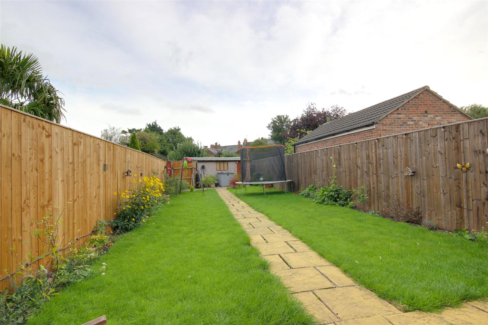 Desmond Avenue, Hull